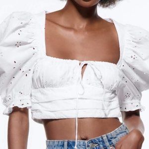 Embroidery Puffy Sleeves Top